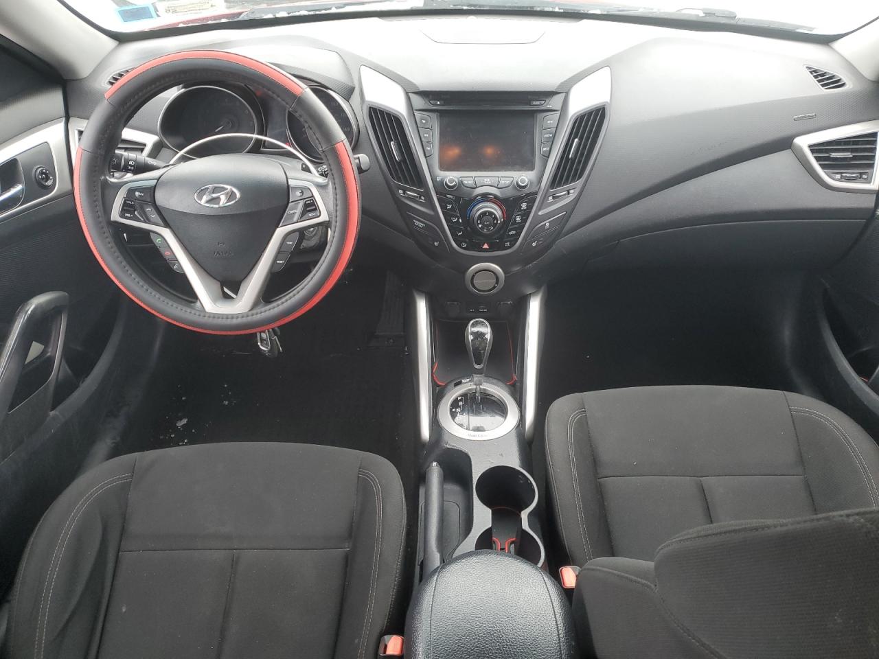 2013 Hyundai Veloster - Image 8