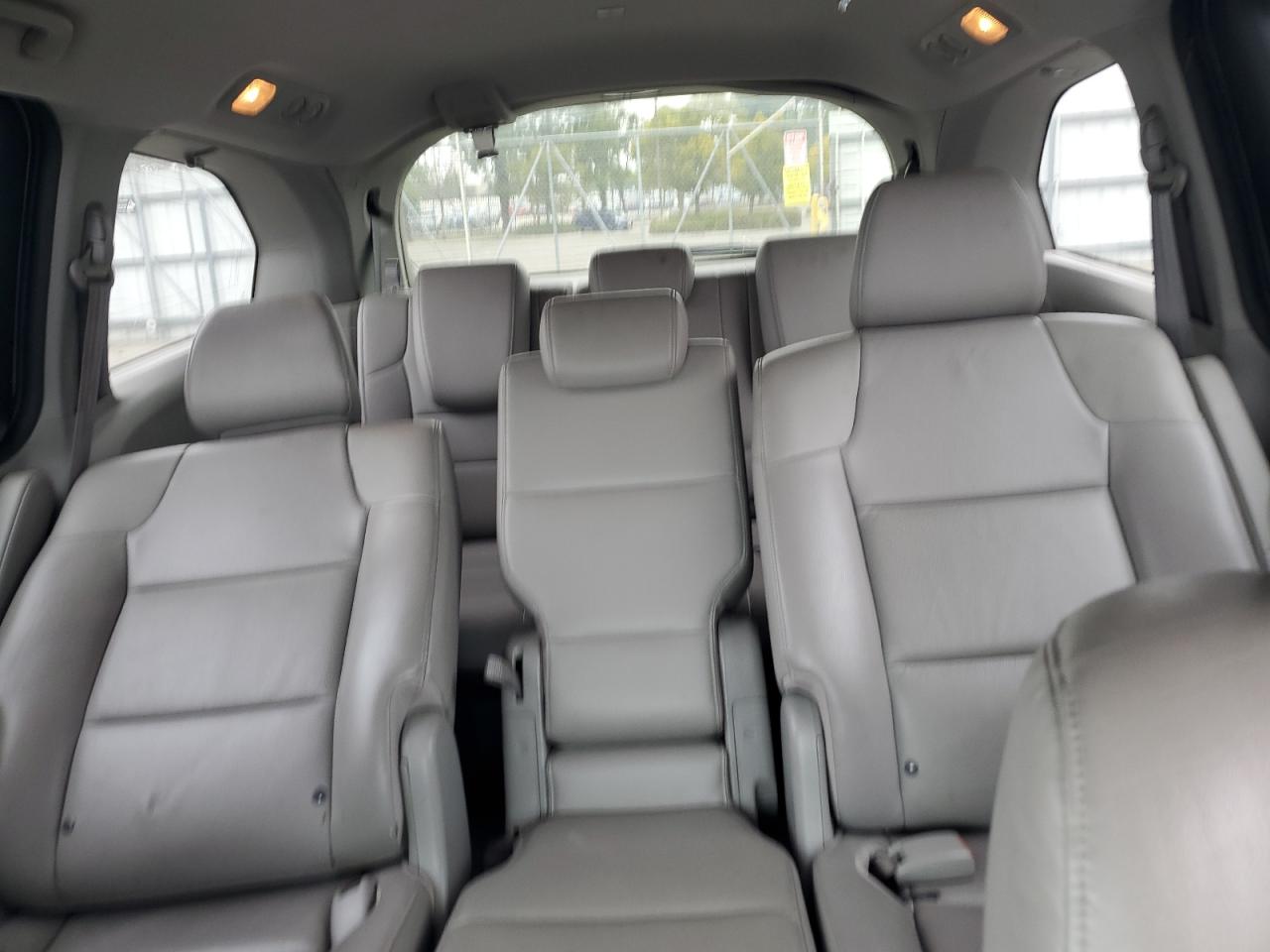 2013 Honda Odyssey - Image 10