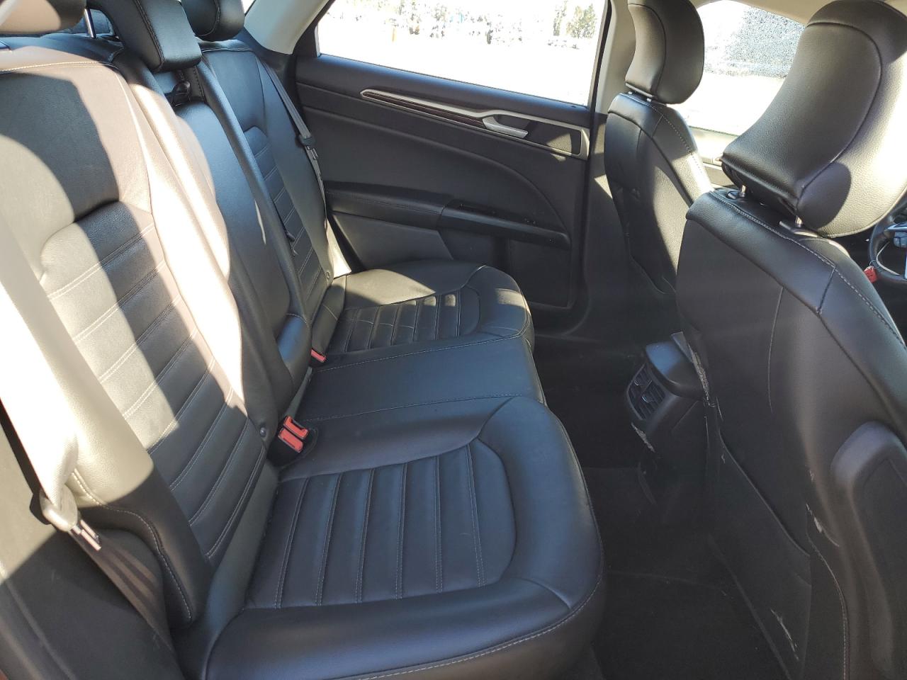 2016 Ford Fusion - Image 10