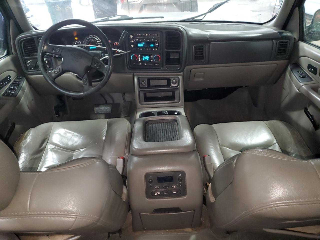 2005 Chevrolet Tahoe - Image 8