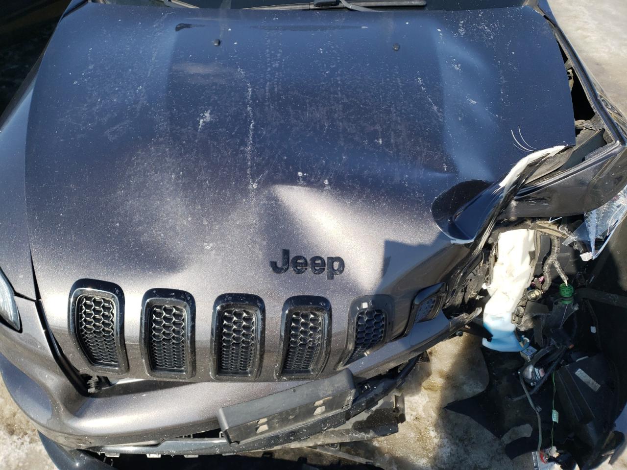 2018 Jeep Grand Cherokee - Image 12