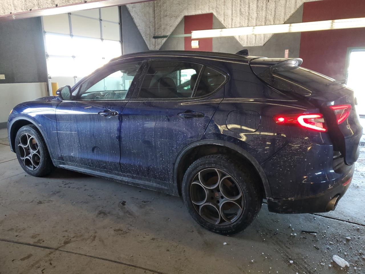 2018 Alfa Romeo Stelvio - Image 2