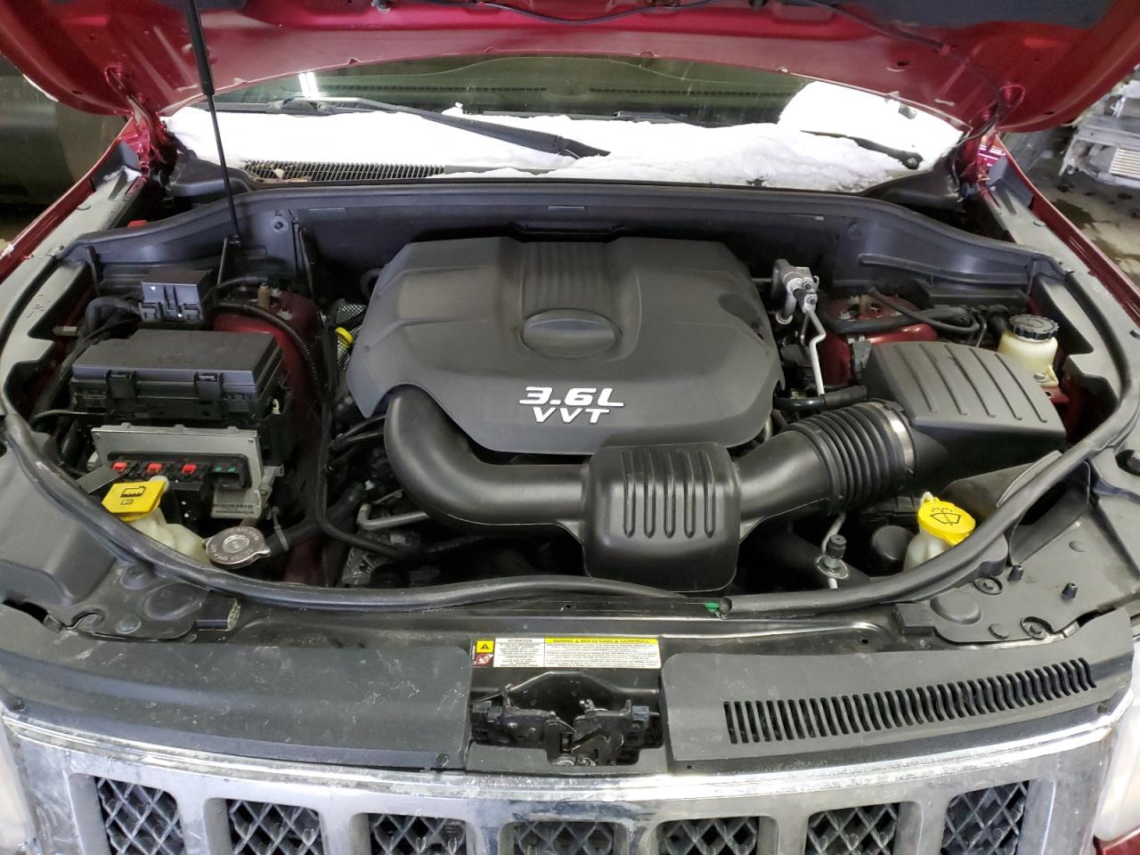 2012 Jeep Grand Cherokee - Image 12