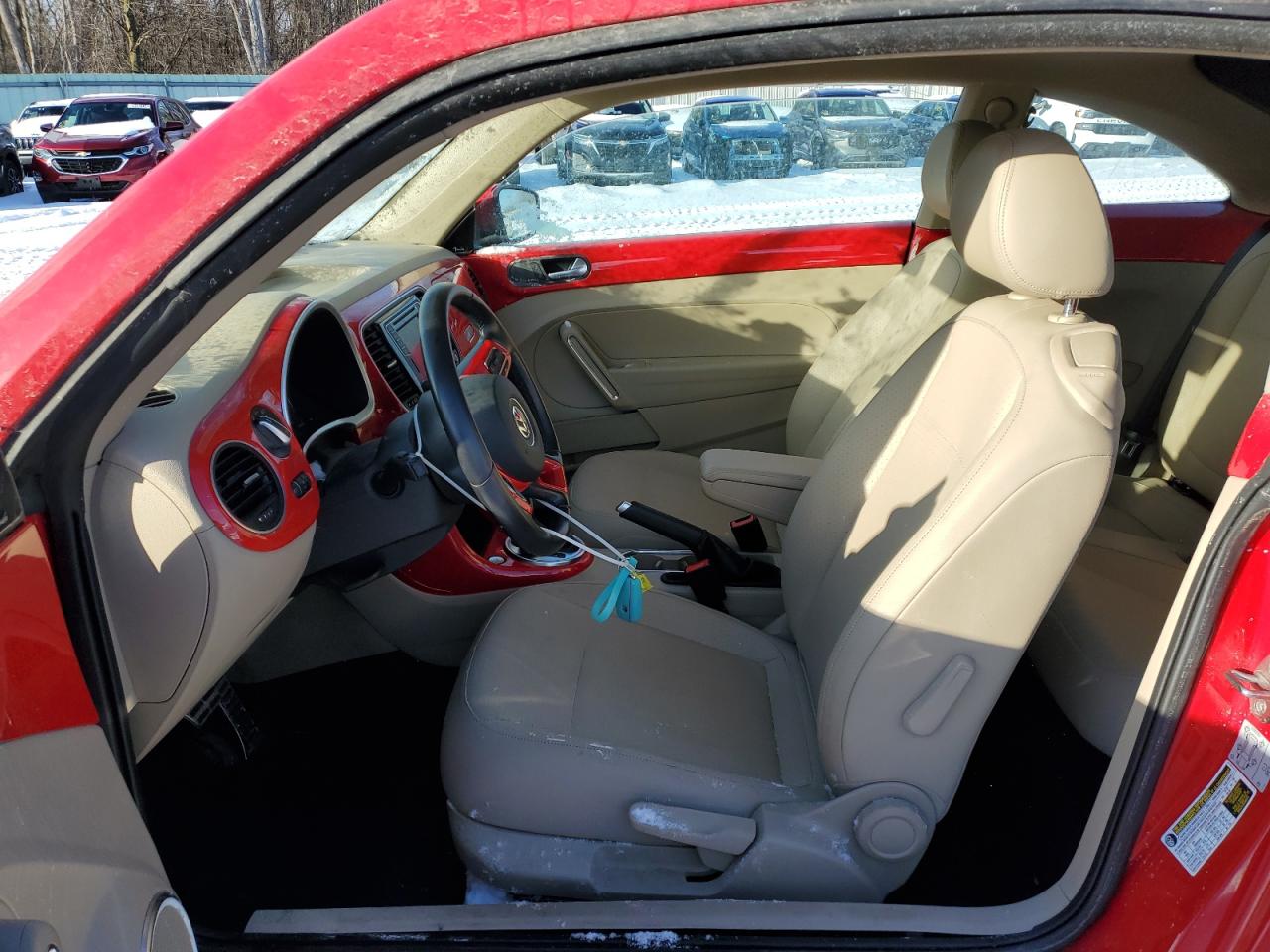2018 Volkswagen Beetle - Image 7
