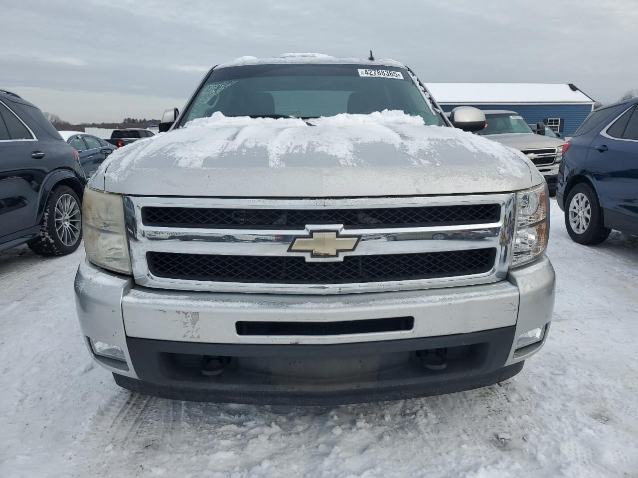 2011 Chevrolet Silverado - Image 5