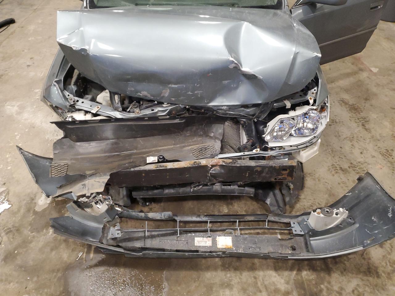 2004 Toyota Avalon - Image 13
