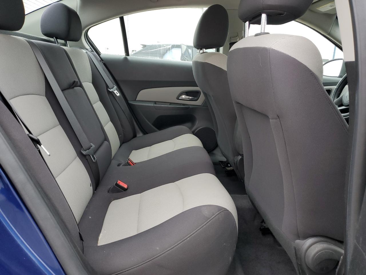 2012 Chevrolet Cruze - Image 10