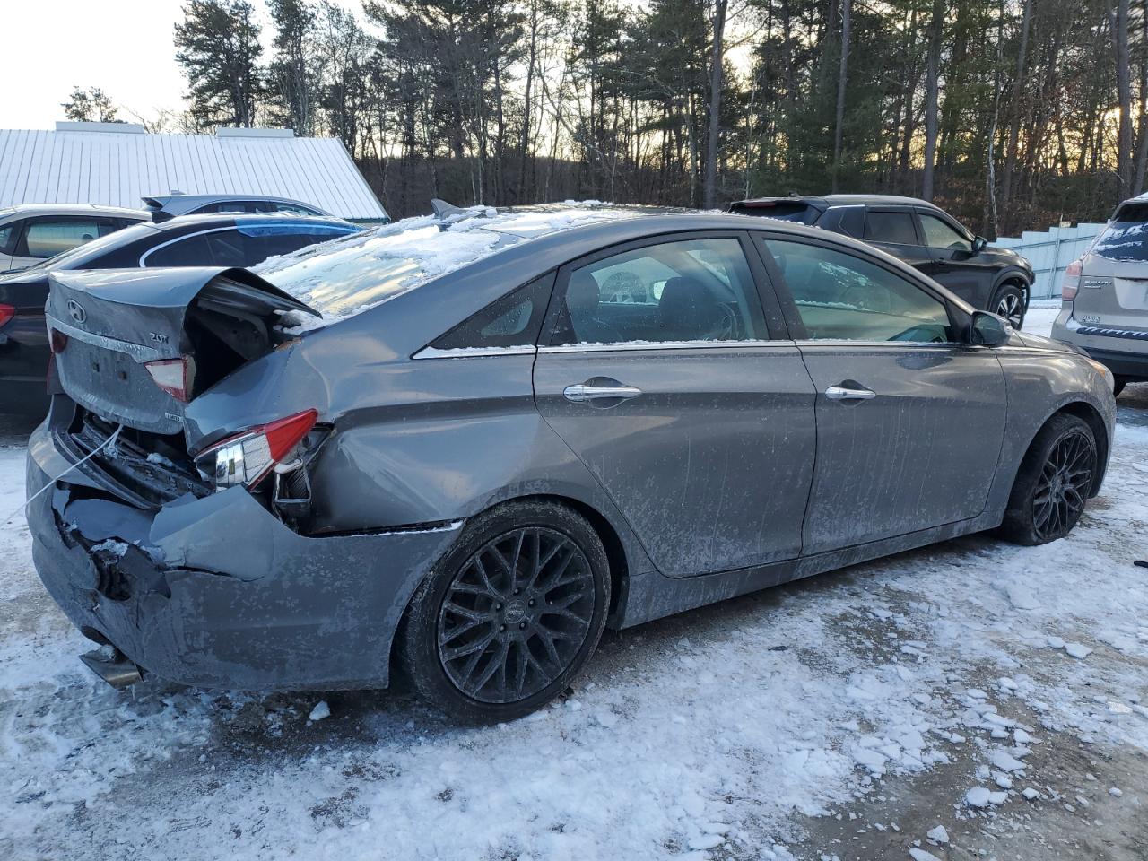 2011 Hyundai Sonata - Image 3