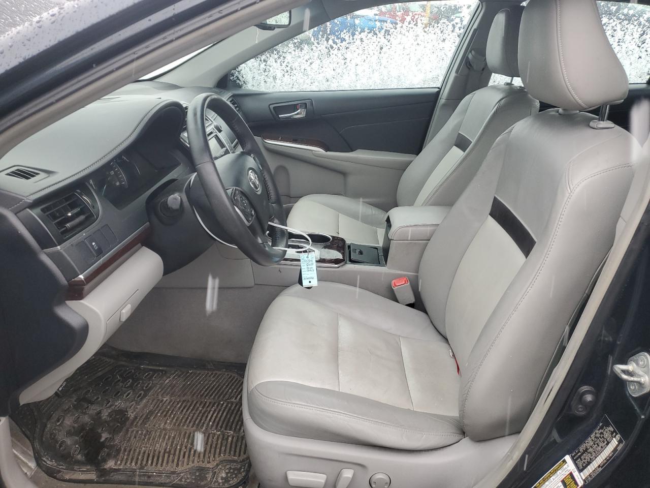 2014 Toyota Camry - Image 7