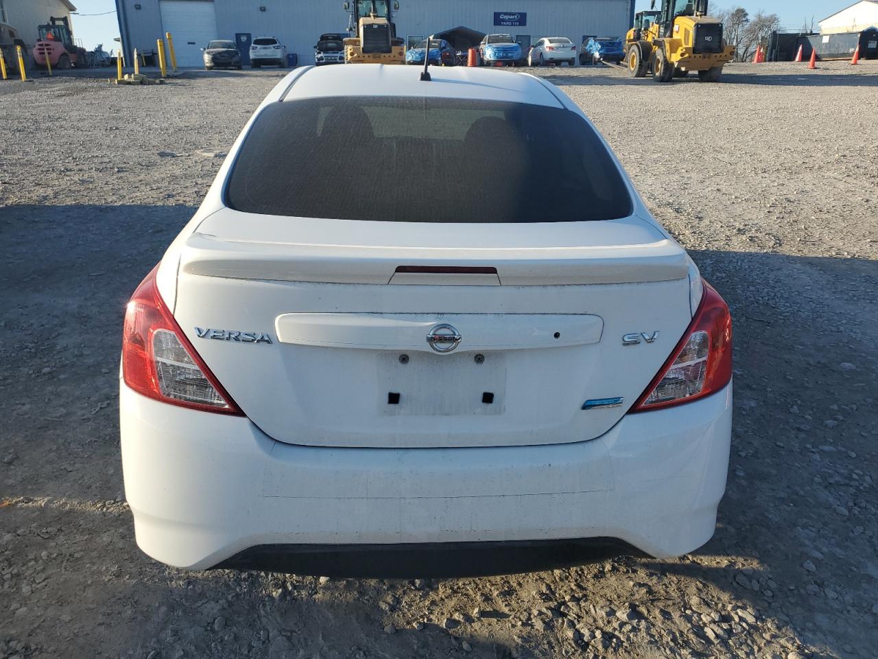 2015 Nissan Versa - Image 6