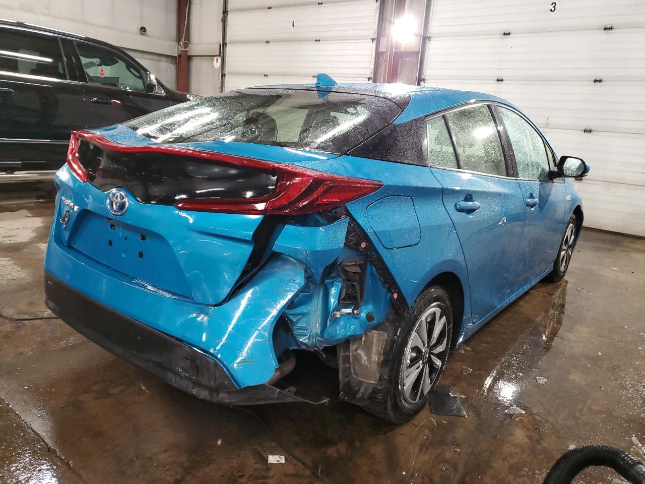2017 Toyota Prius - Image 3