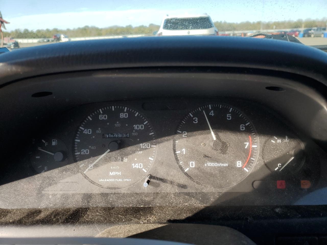1996 Nissan Maxima - Image 9
