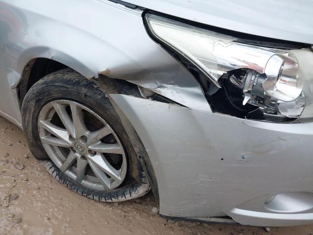 2011 TOYOTA AVENSIS TR