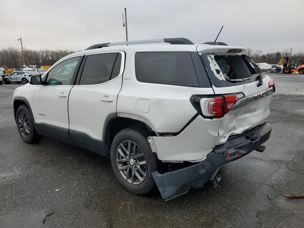 2018 GMC Acadia - Image 2