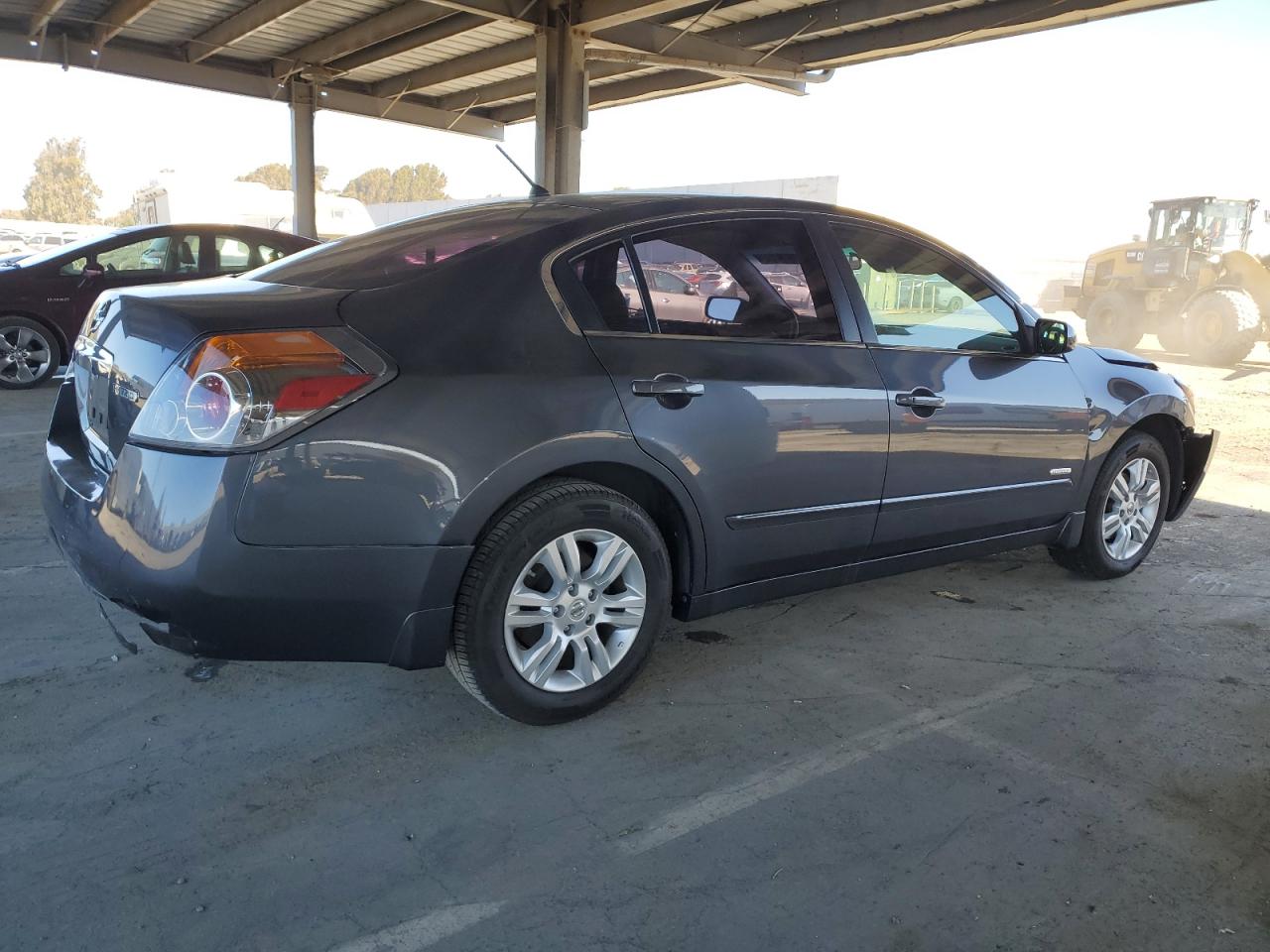 2010 Nissan Altima - Image 3