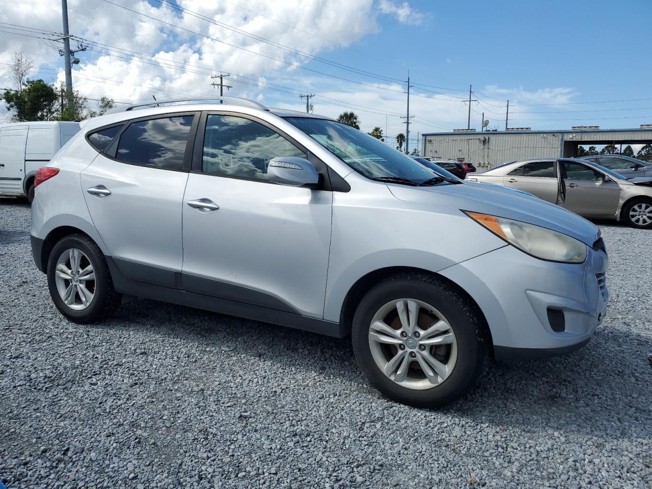 2012 Hyundai Tucson - Image 4