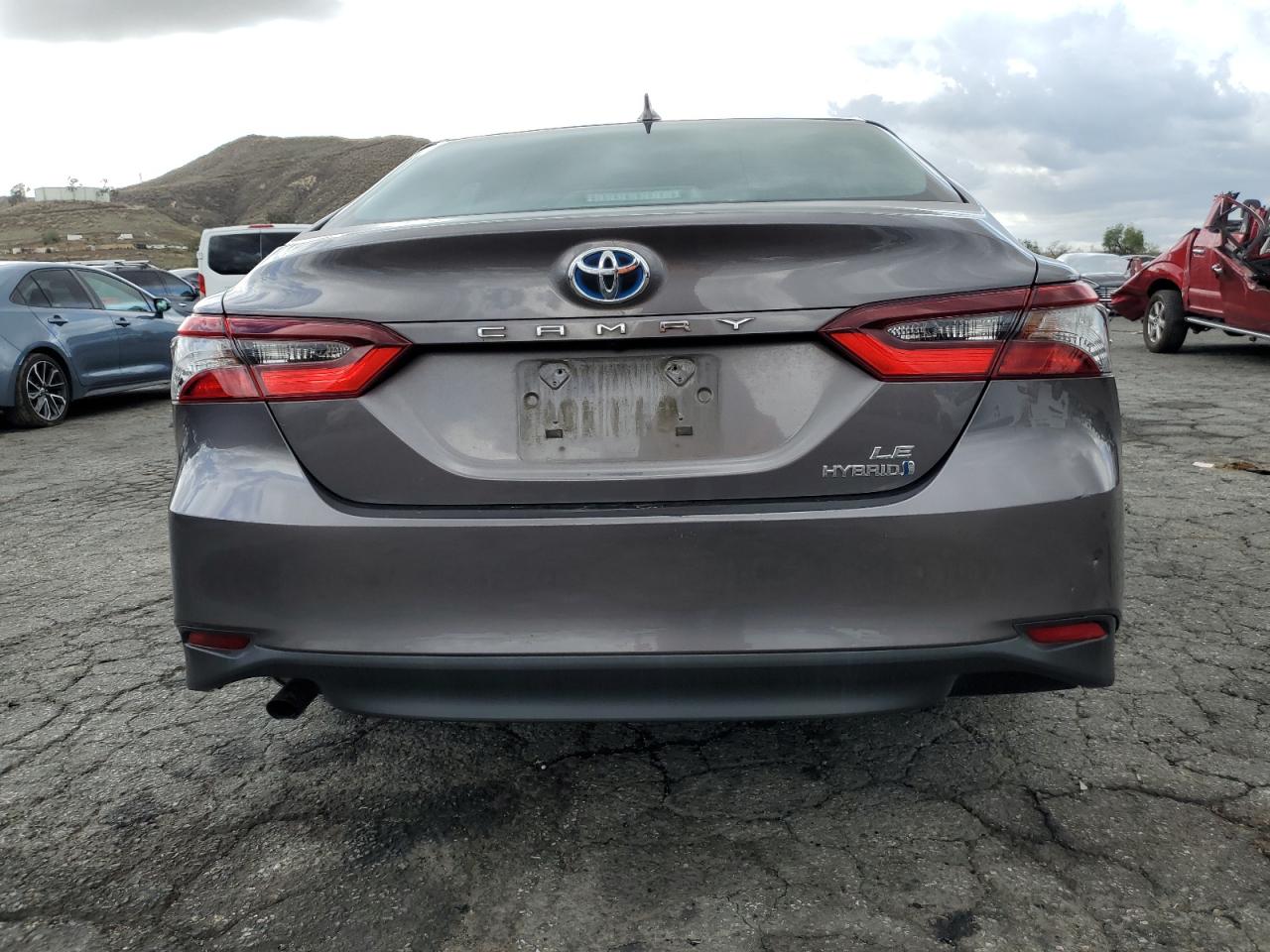 2022 Toyota Camry - Image 6