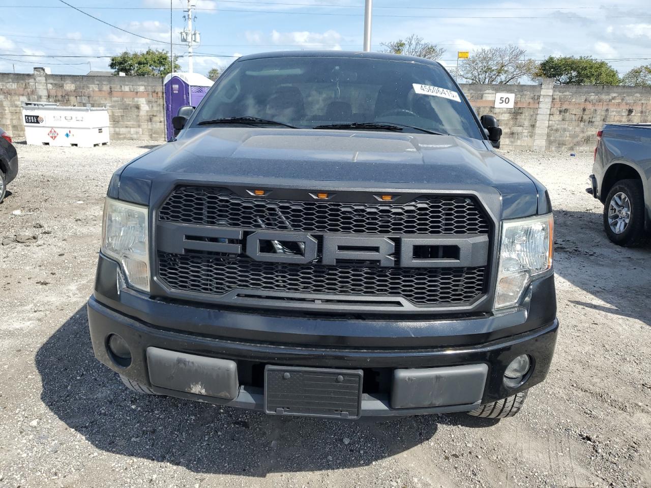 2011 Ford F-150 - Image 5