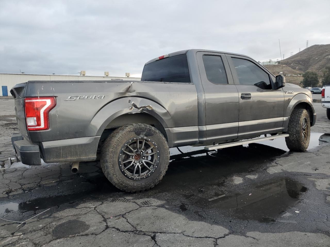 2015 Ford F-150 - Image 3