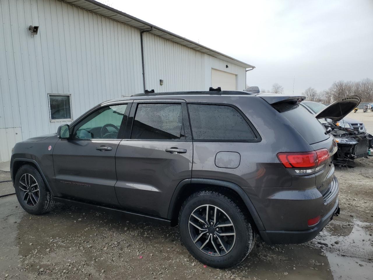 2019 Jeep Grand Cherokee - Image 2