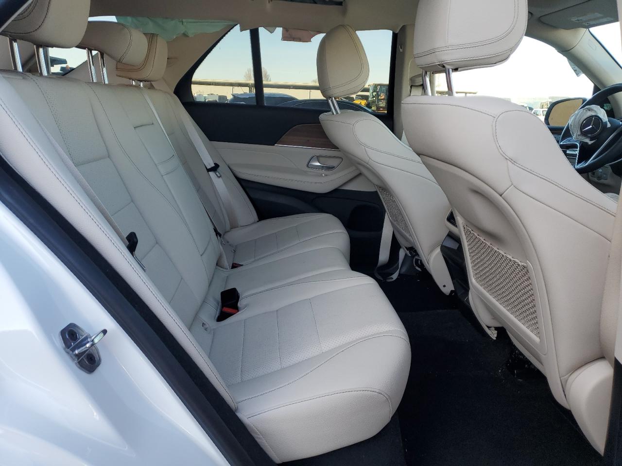2024 Mercedes-Benz GLE - Image 11