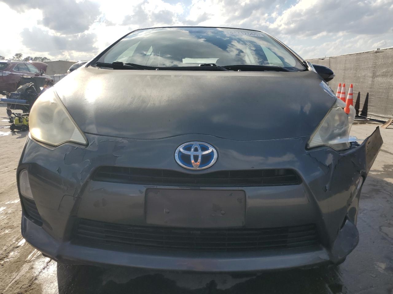 2012 Toyota Prius - Image 5