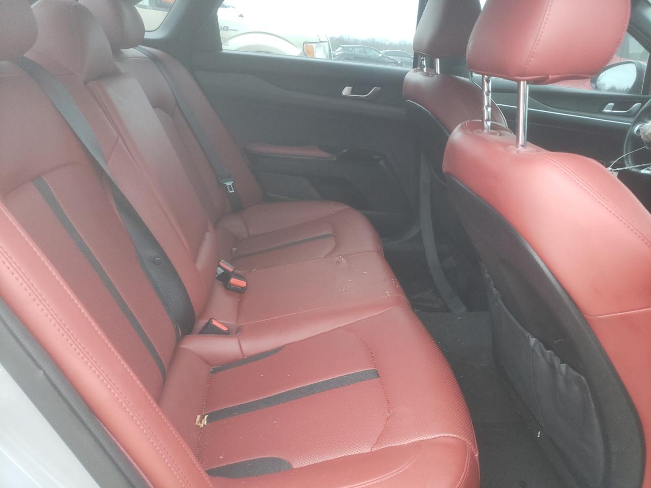 2021 Kia K5 - Image 10