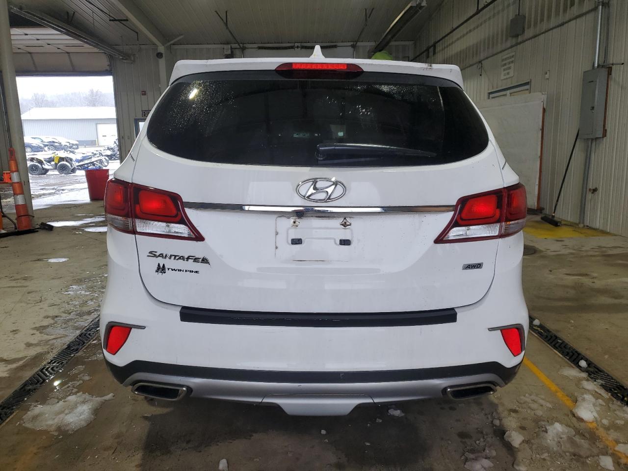 2018 Hyundai Santa Fe - Image 6