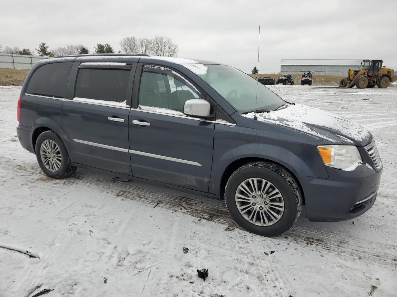 2014 Chrysler Town & Country - Image 4