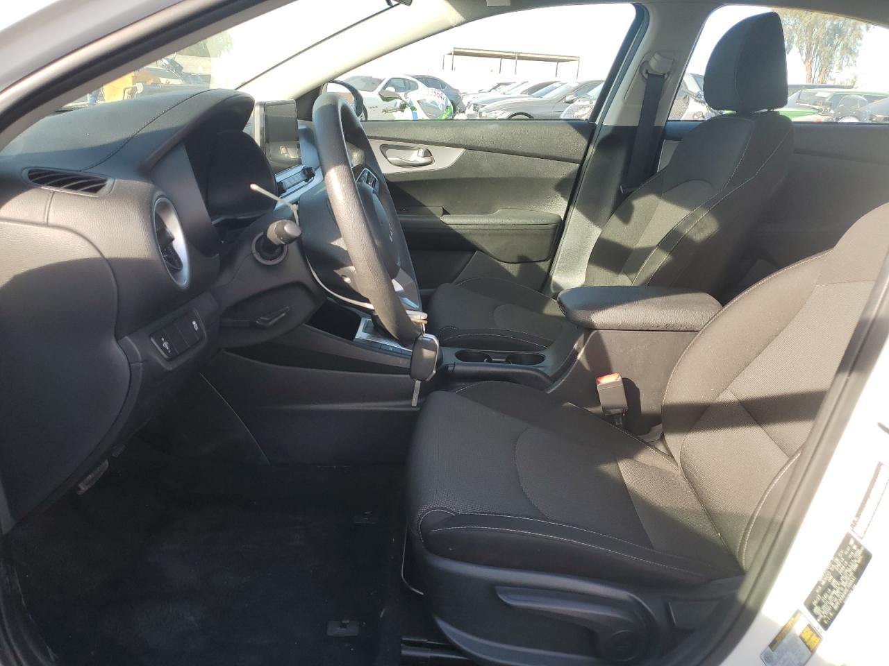2024 Kia Forte - Image 7