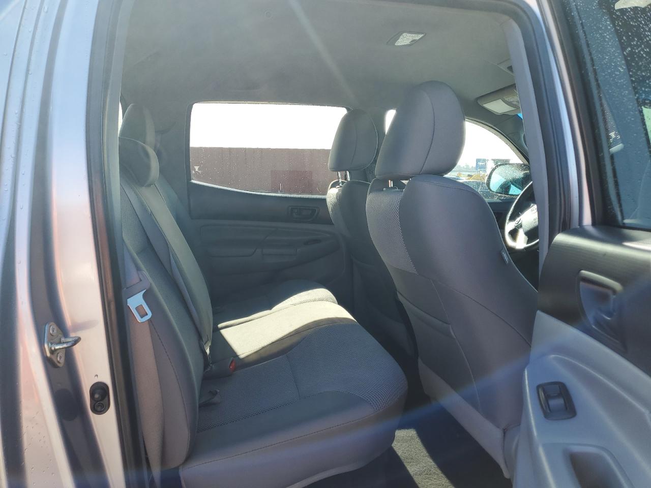2014 Toyota Tacoma - Image 10