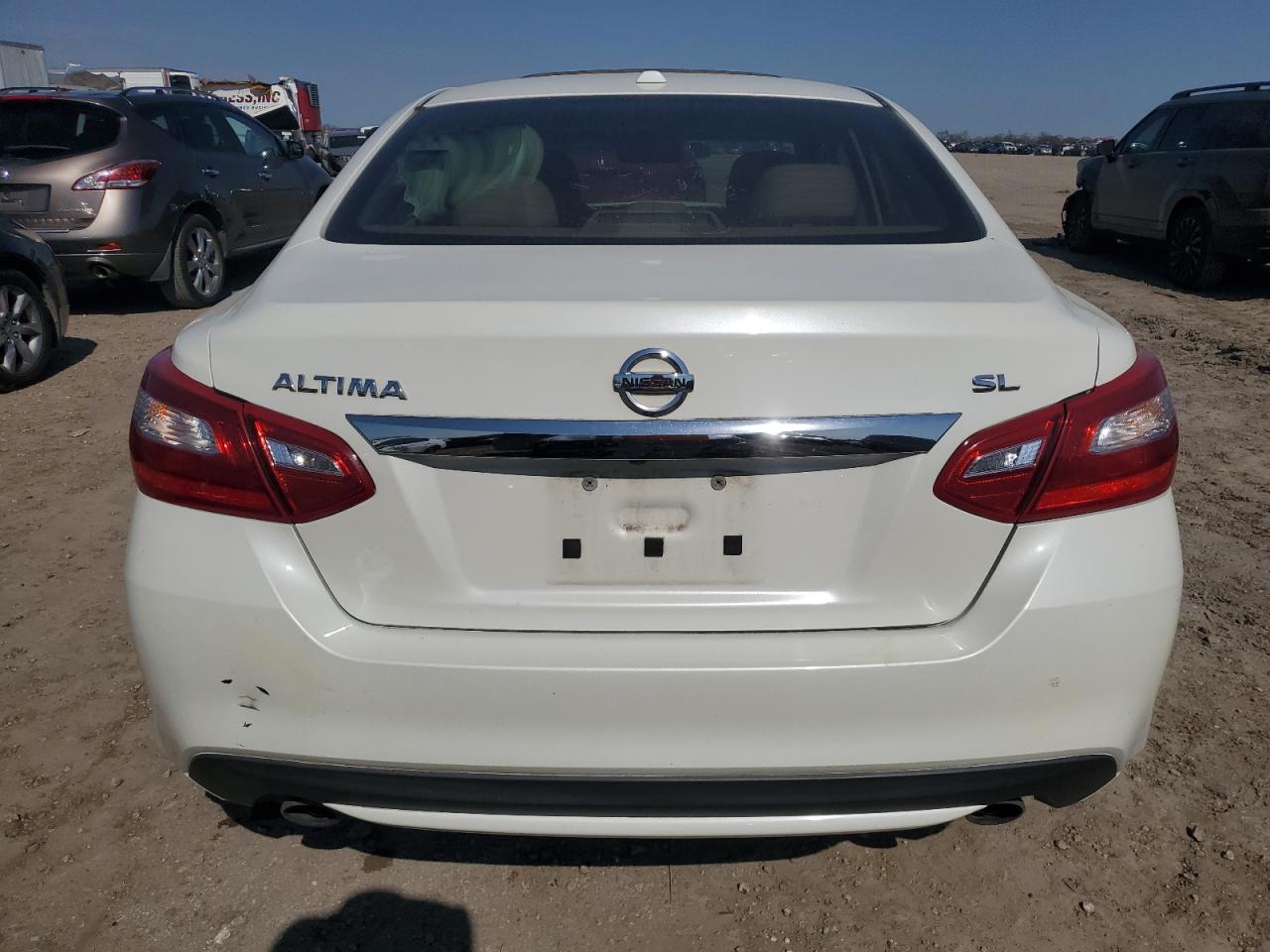 2016 Nissan Altima - Image 6