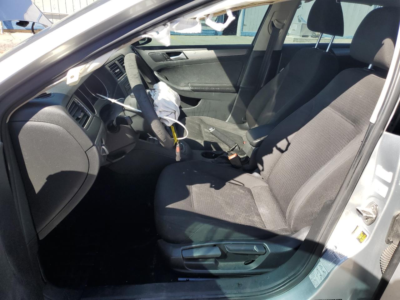 2015 Volkswagen Jetta - Image 7