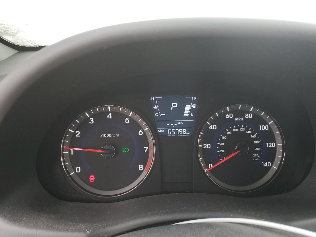 2013 Hyundai Accent - Image 9