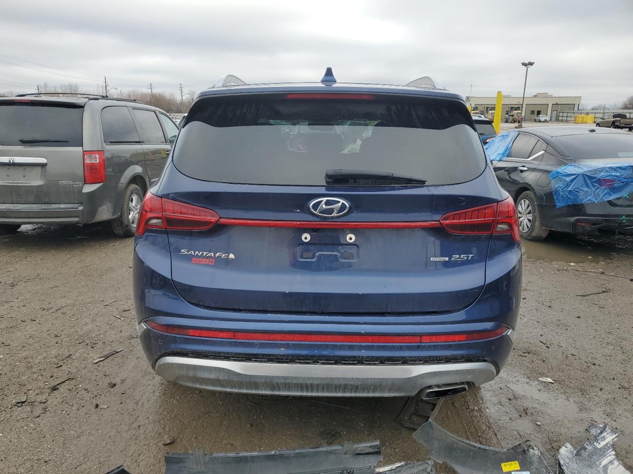 2023 Hyundai Santa Fe - Image 6