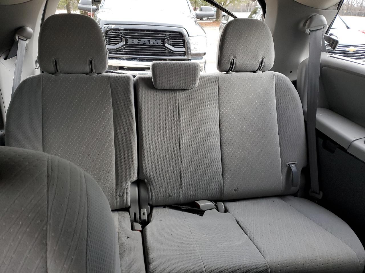 2019 Toyota Sienna - Image 10