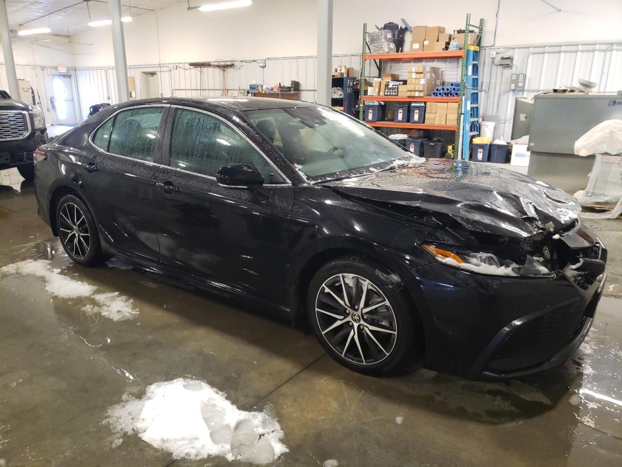 2022 Toyota Camry - Image 4