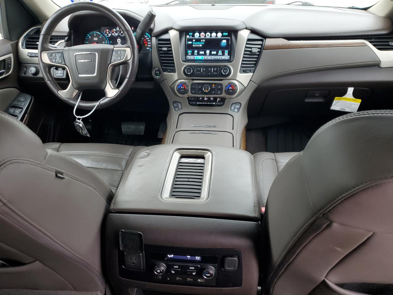 2020 GMC Yukon - Image 8