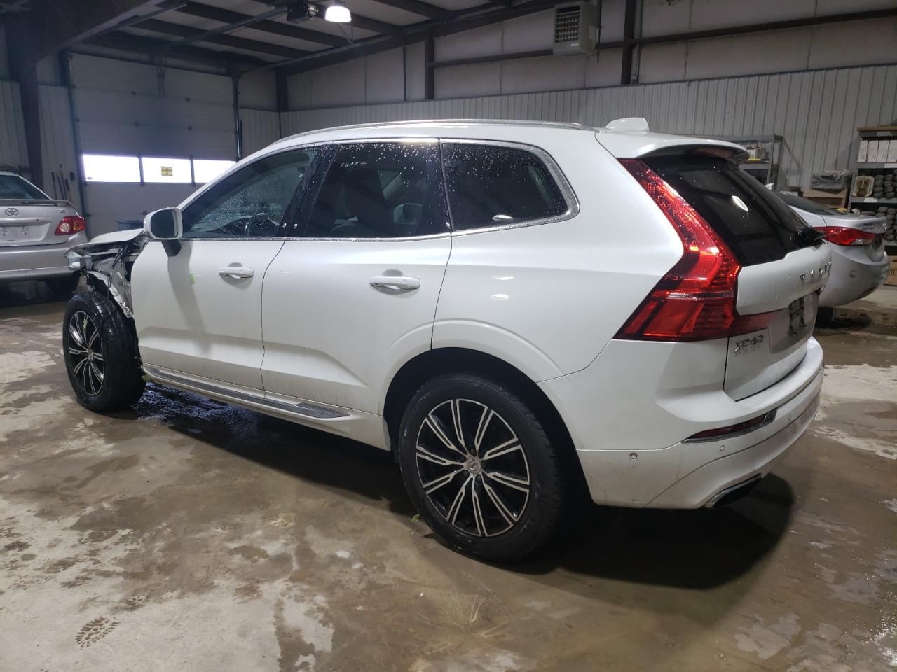 2019 Volvo XC60 - Image 2
