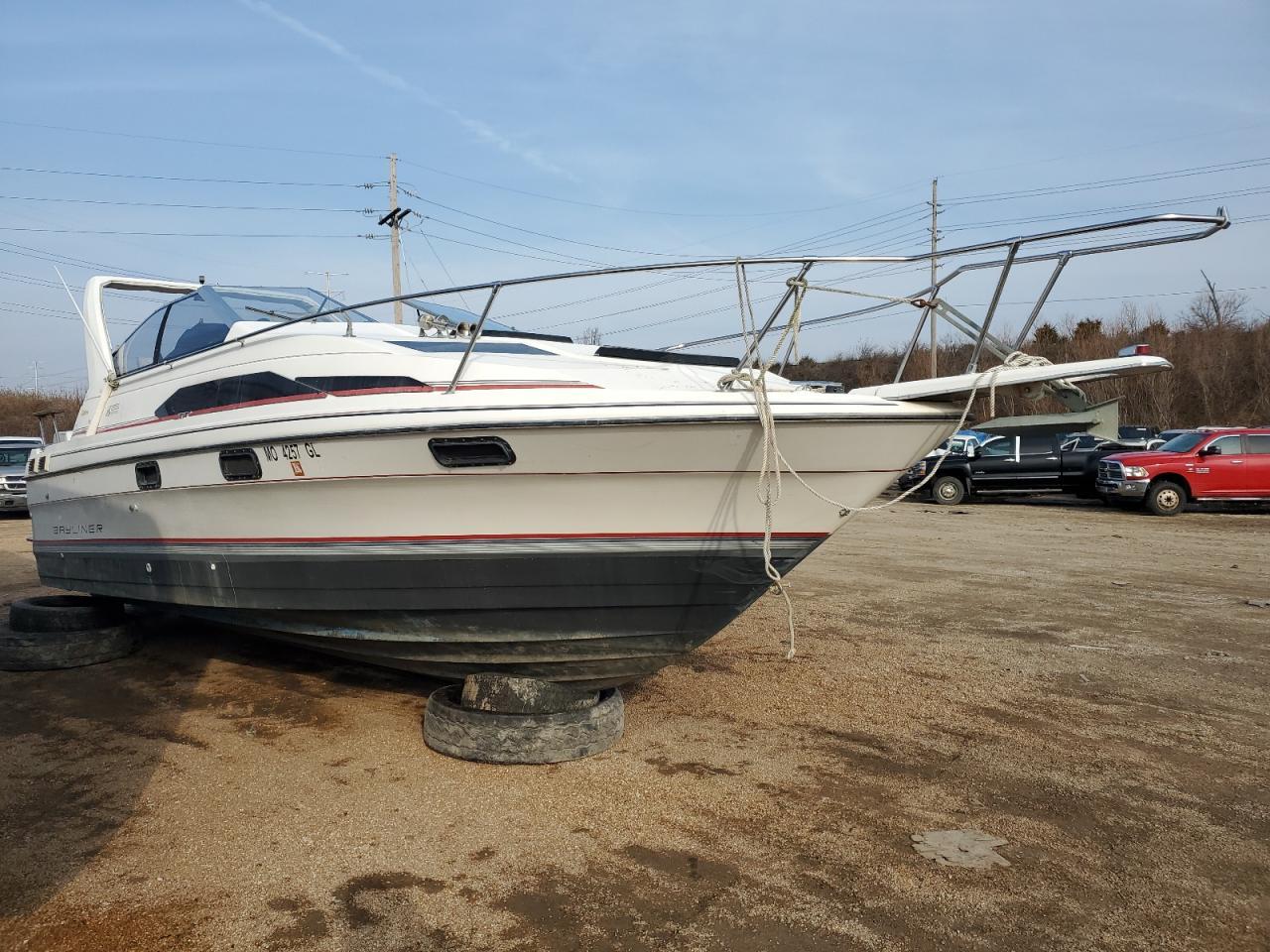 1990 Bayliner Boat for Sale in Bridgeton, MO - Normal Wear