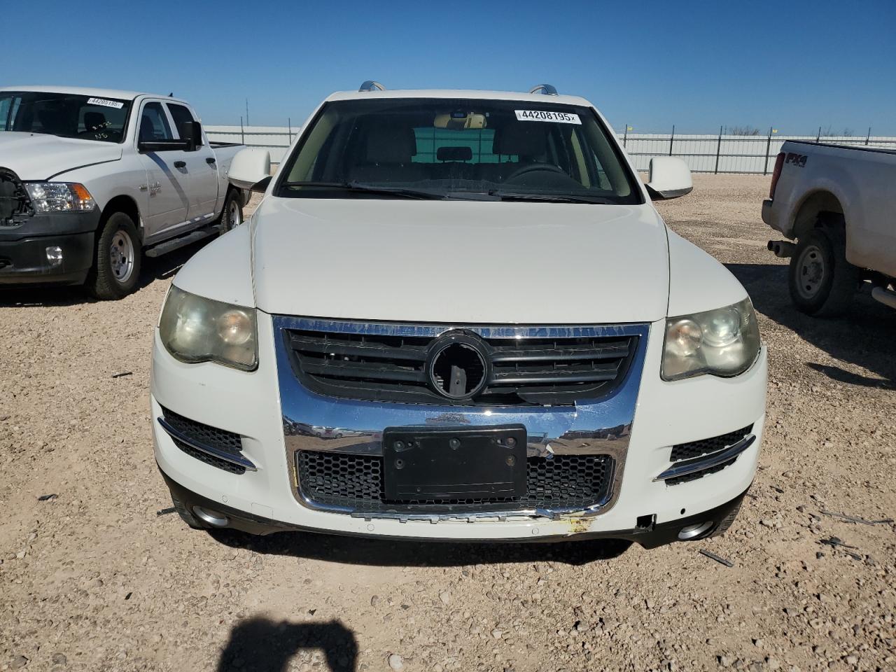 2008 Volkswagen Touareg - Image 5