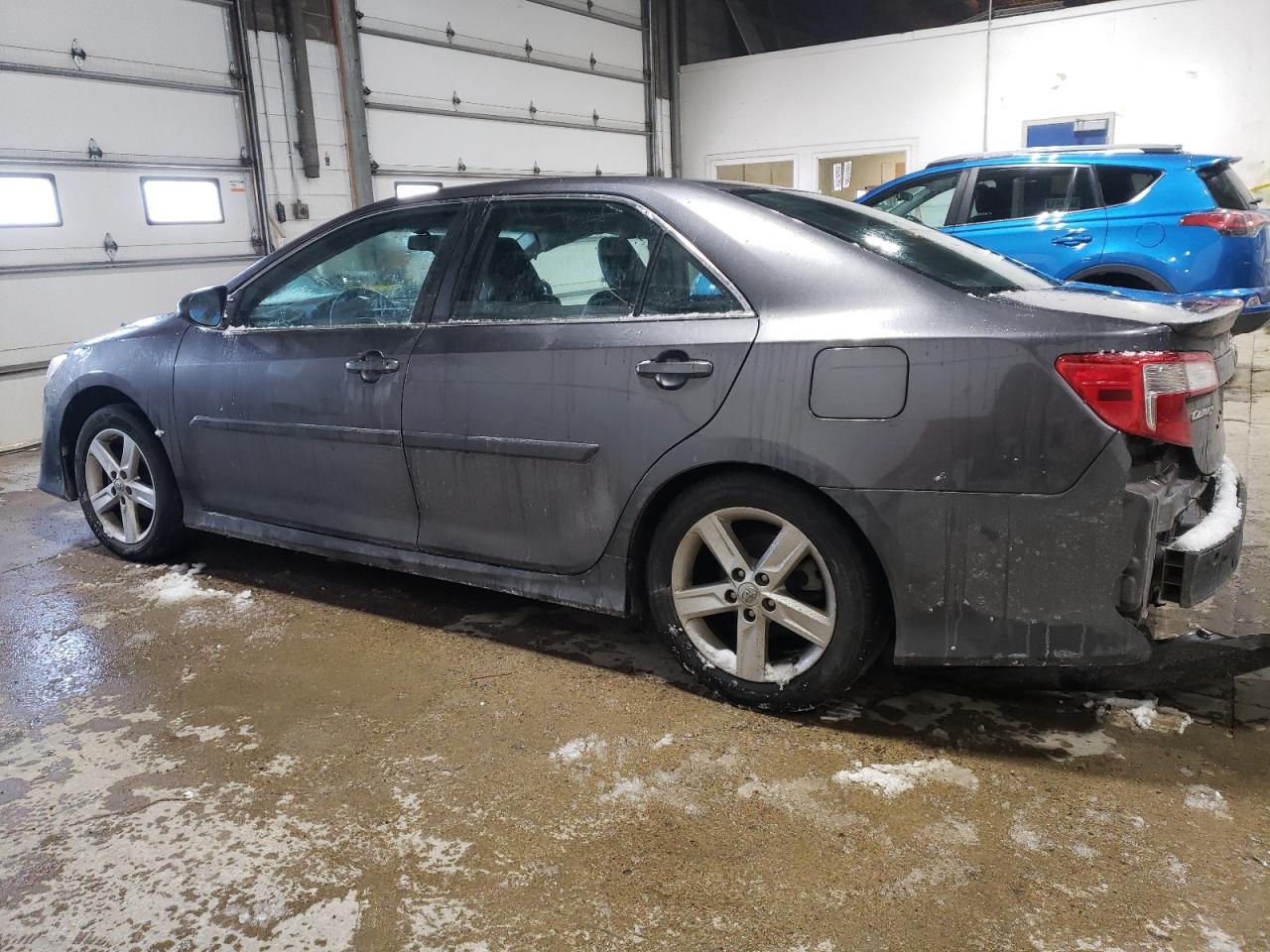 2014 Toyota Camry - Image 2