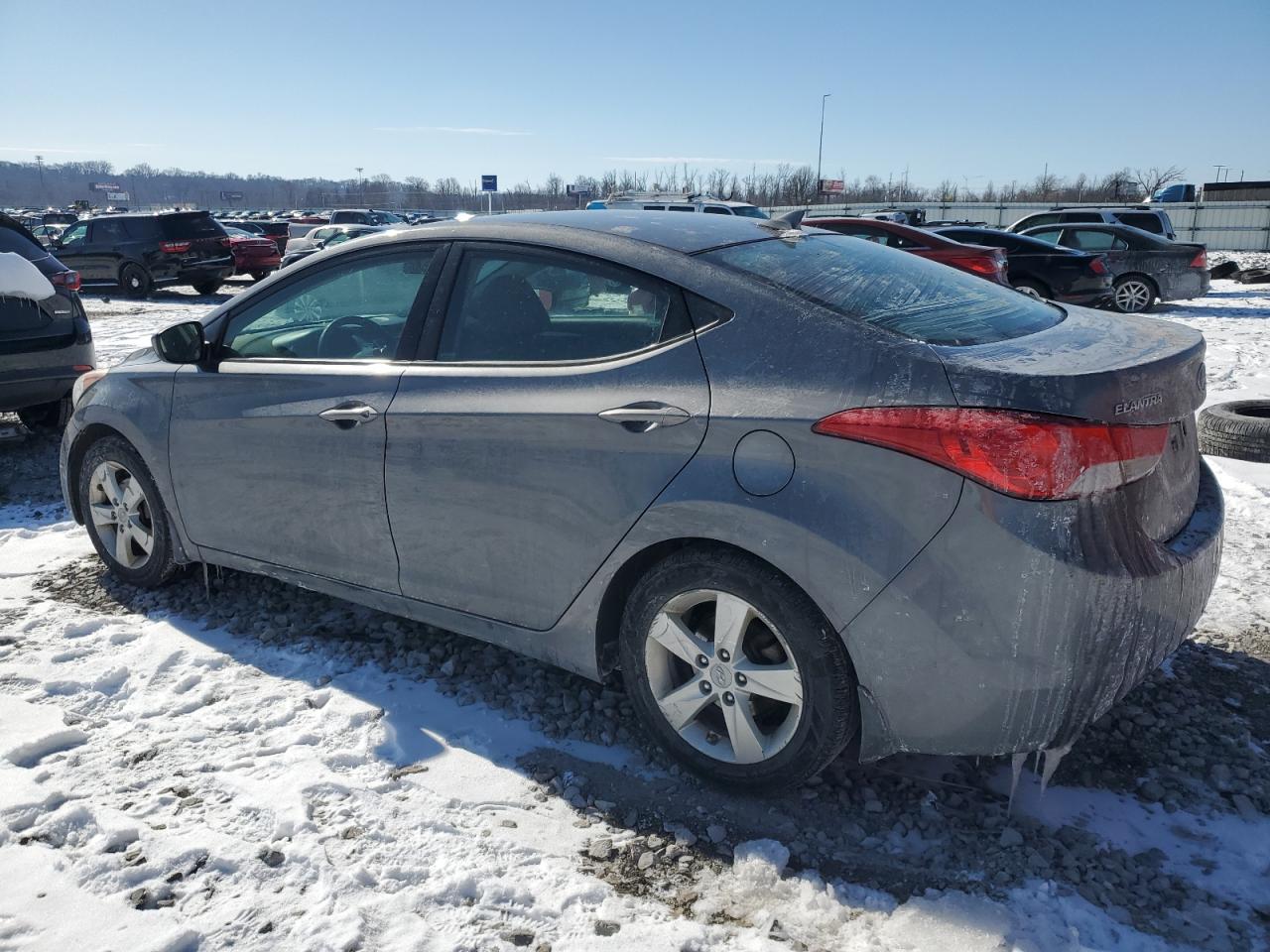 2012 Hyundai Elantra - Image 2