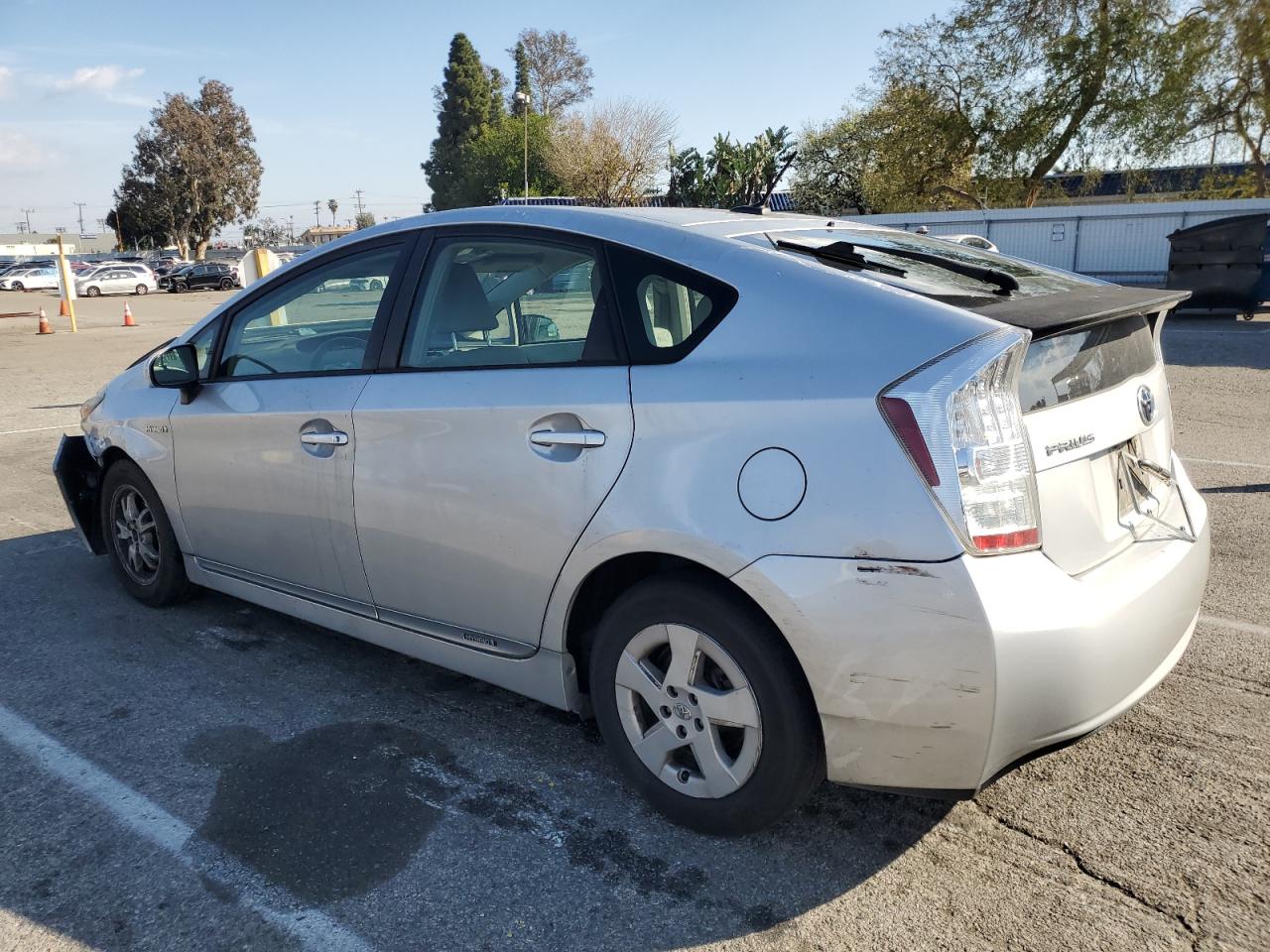 2011 Toyota Prius - Image 2