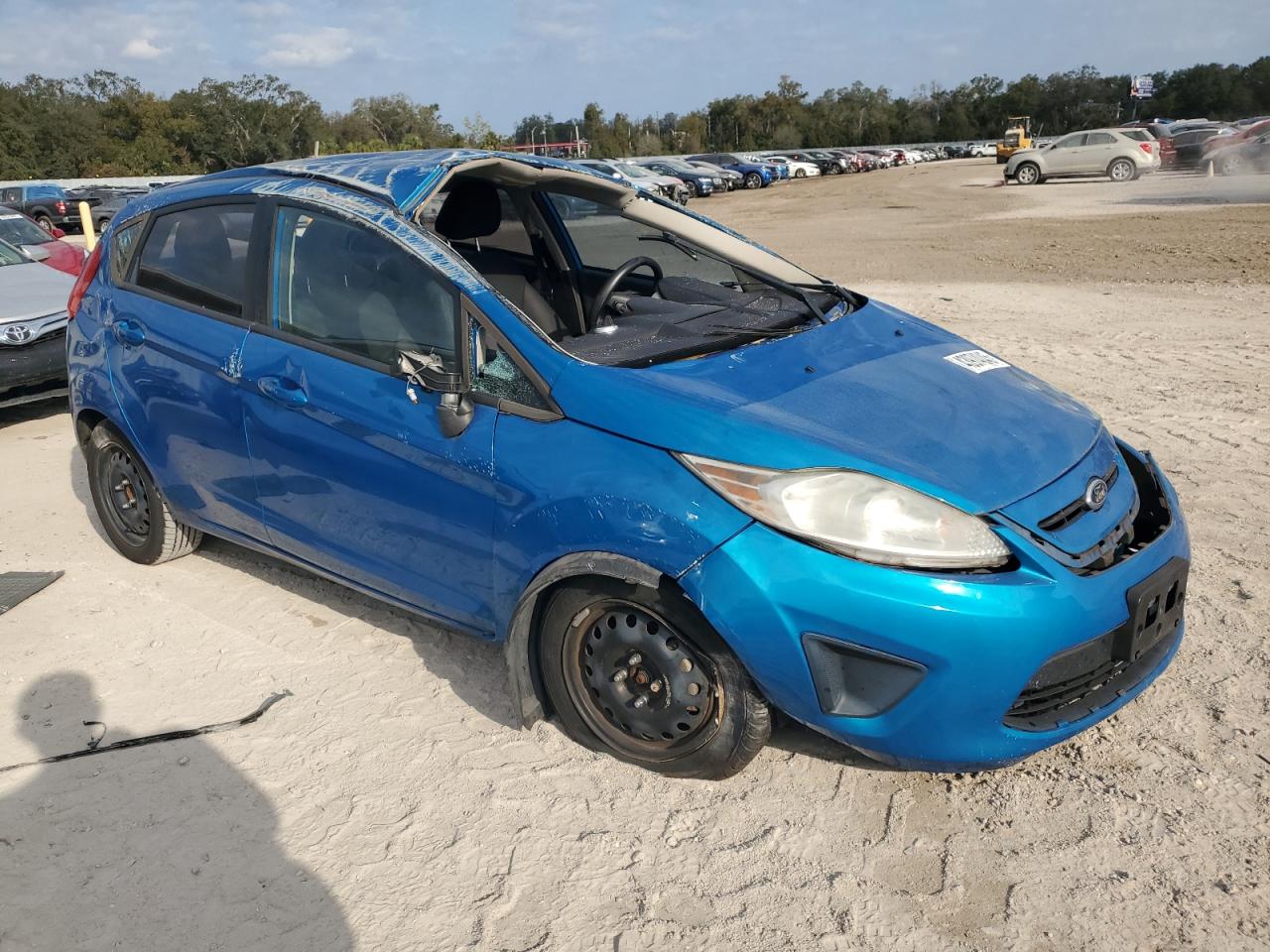 2013 Ford Fiesta - Image 4