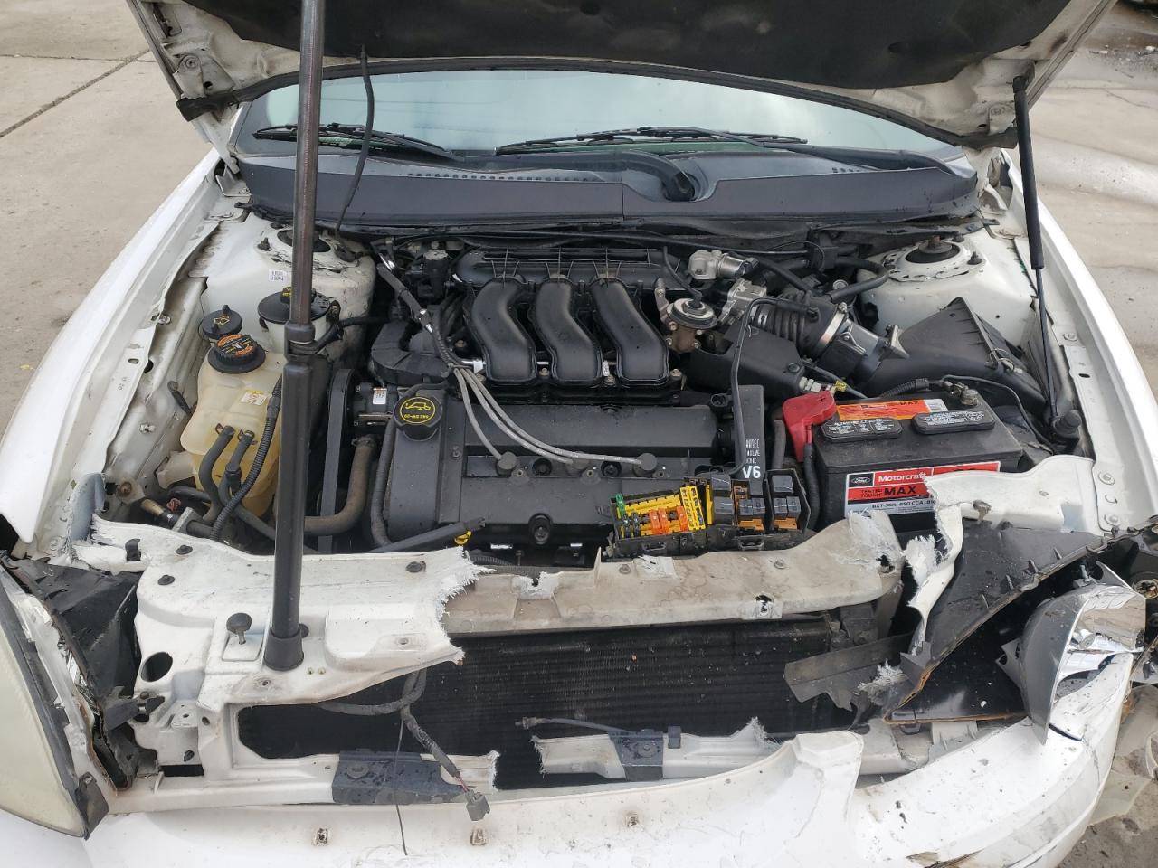 2001 Ford Taurus - Image 12