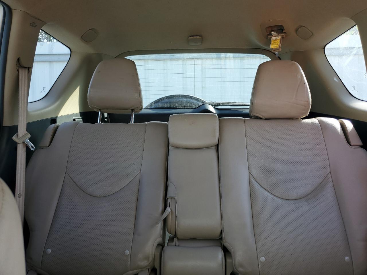 2011 Toyota RAV 4 - Image 10