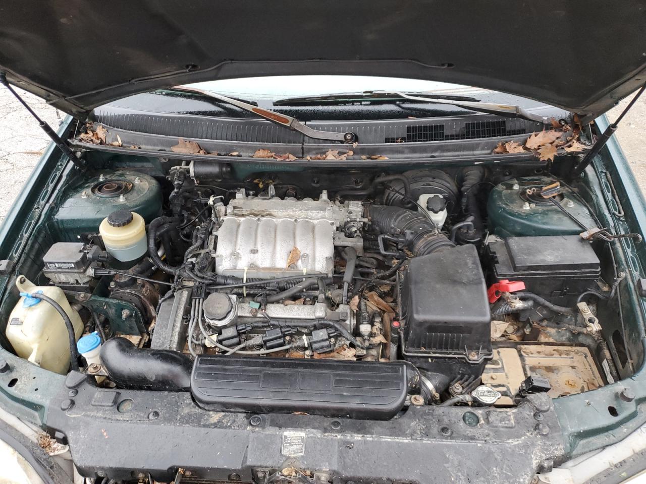 2003 Kia Sedona - Image 13