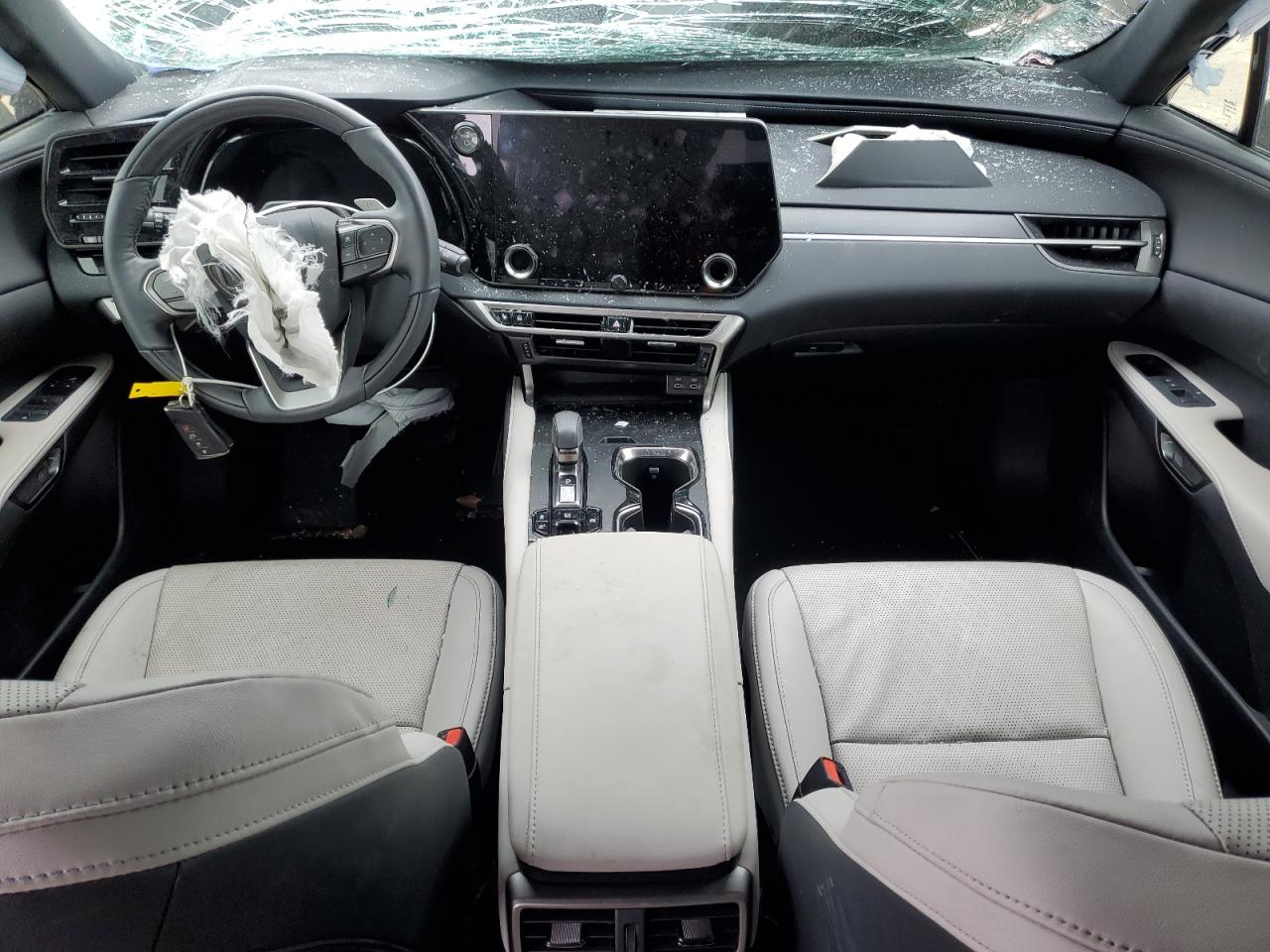 2024 Lexus RX - Image 8