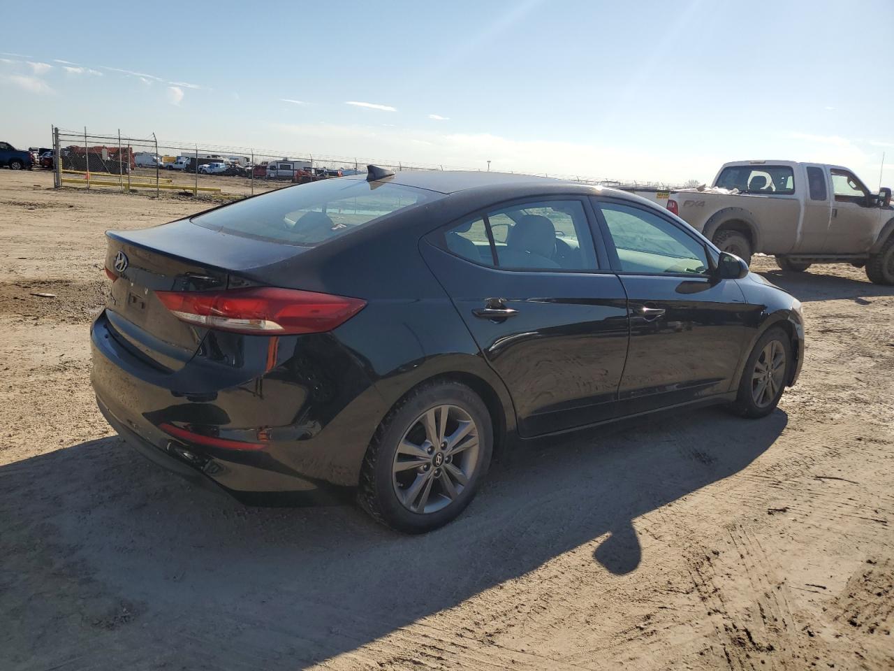 2017 Hyundai Elantra - Image 3
